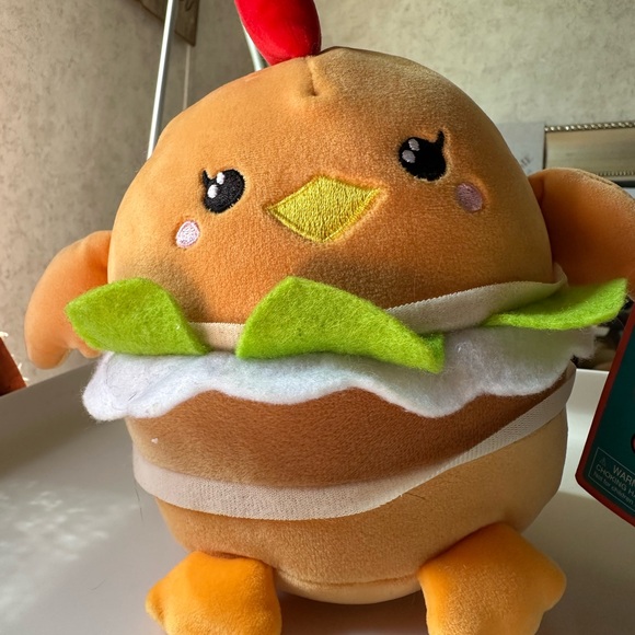 Charlie the Chicken sando Sandoichis series 1 plush apx 7 inches tall NWT - Picture 9 of 9